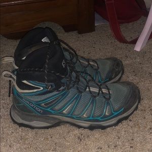 Women’s Salomon Hiking Boots